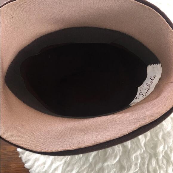 Vintage MICHELE Brown Velvet Bucket Hat w/ Beige Band - Picture 5 of 5